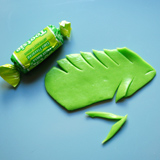 Jungle Junction Bungo Sign Cupcakes Step 3 Image