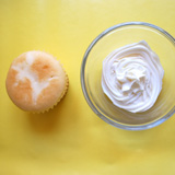 Special Agent Oso Paw Pilot Cupcakes Step 1